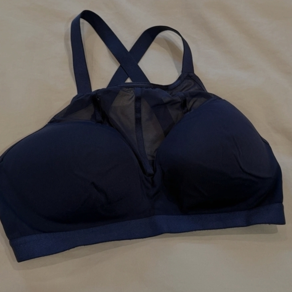 Victoria Secret High Neck Lightly Padded Bra Size 37C